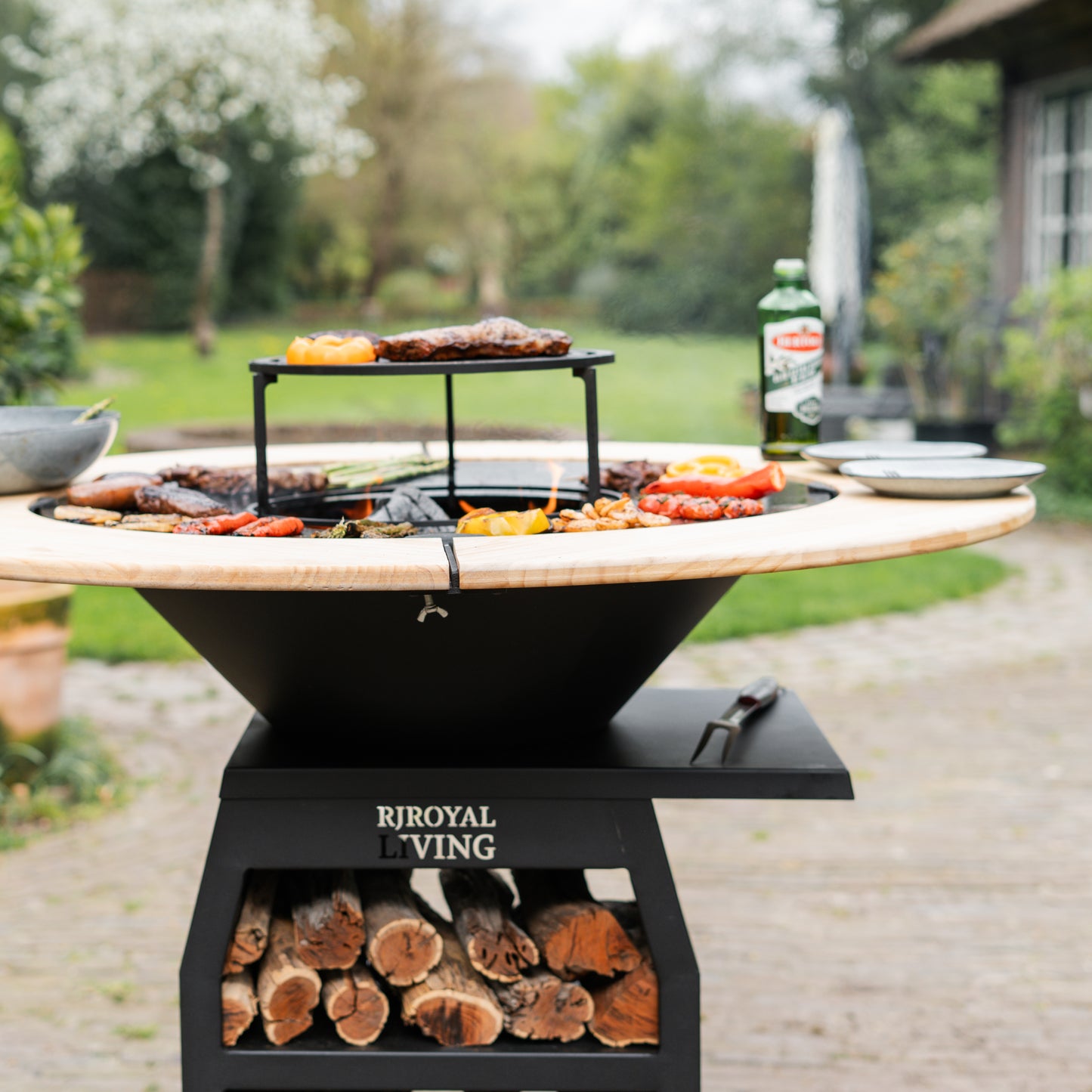 BBQ Plancha Grill Compañero XXL 2.0 Blackline - Mit Holzumrandung Mesa