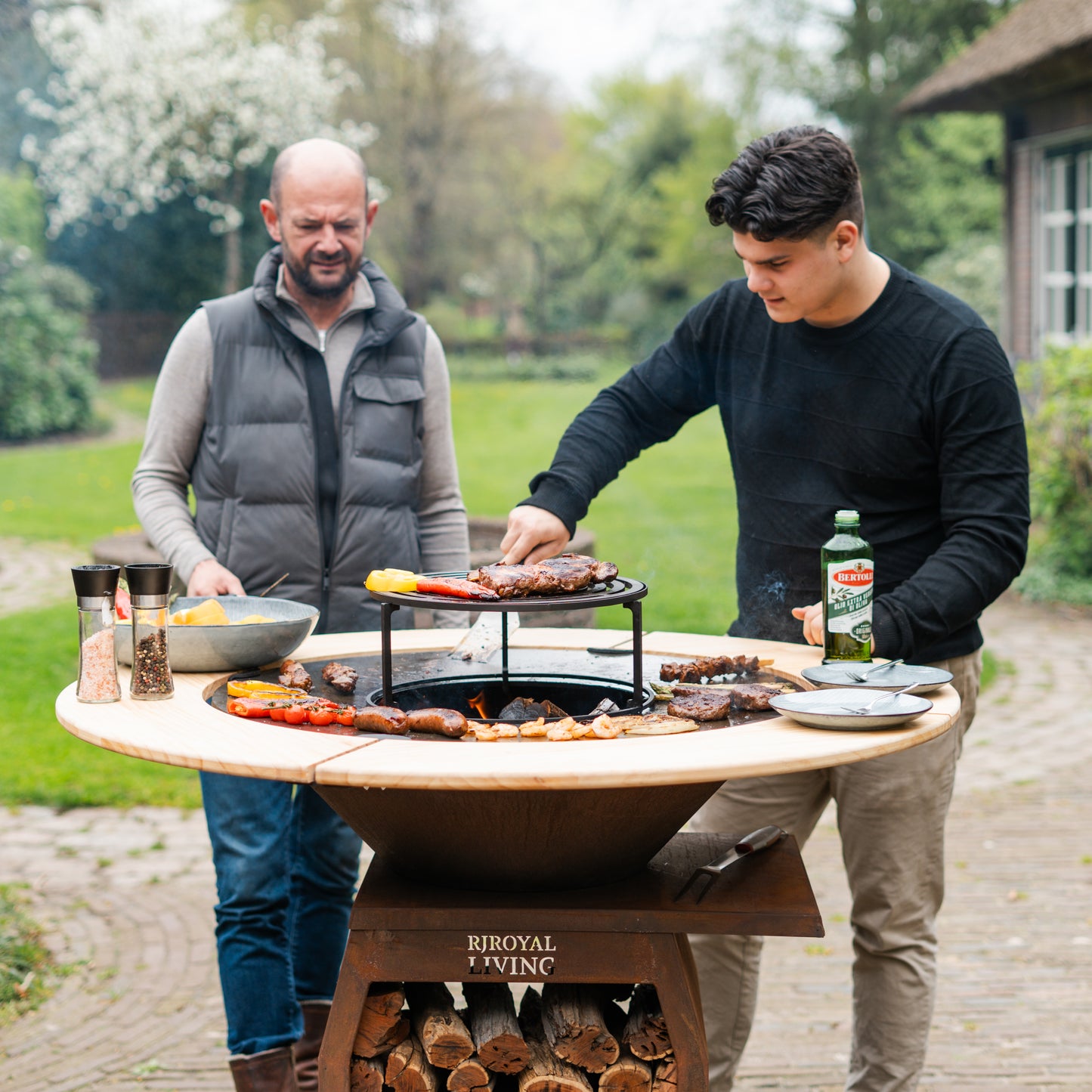 BBQ Plancha Grill Compañero XXL 2.0 Cortenstahl - Mit Holzumrandung Mesa