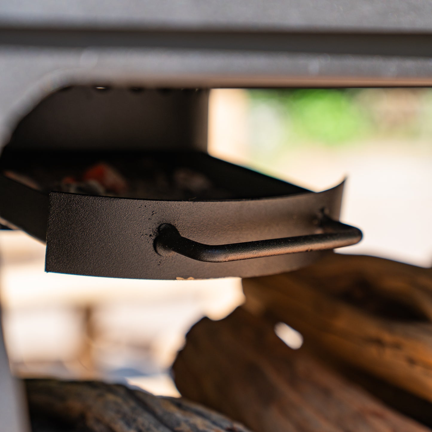 BBQ Plancha Grill Compañía - mit Abdeckung und Holzspeicher 60Ø - Ohne Schneidebrett