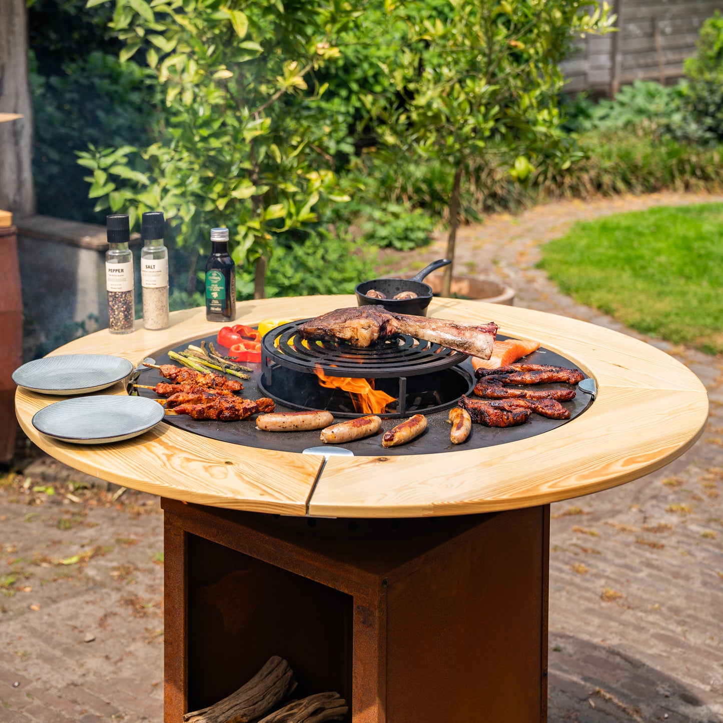 BBQ Plancha Grill Hermano XXL Cortenstahl - Ø80cm 8mm Mit Holzumrandung Mesa
