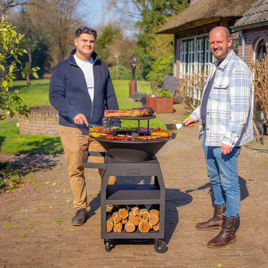 BBQ Plancha Grill Maestro Ø70cm Blackline - Mit großen Rädern und Holzlagerung