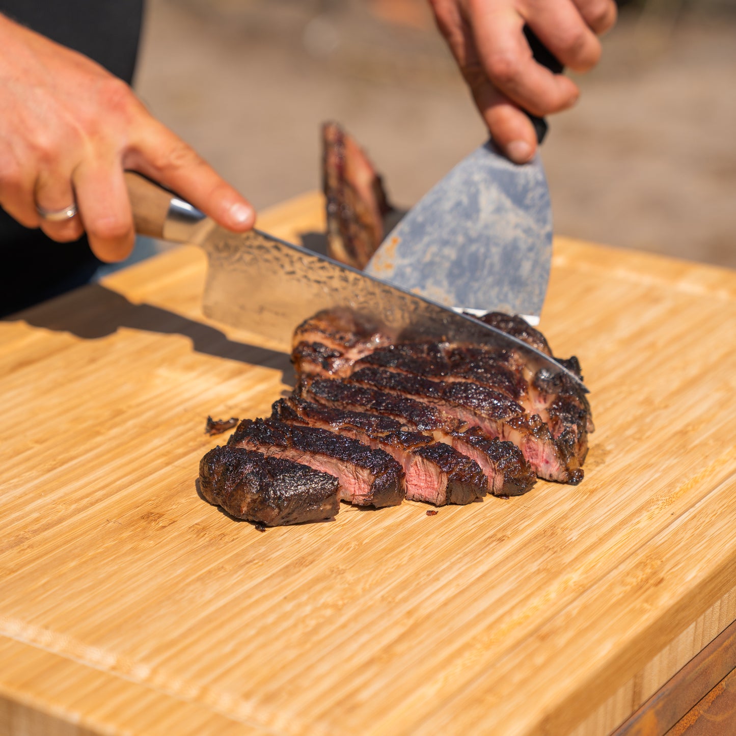 BBQ Plancha Tisch - Tabla Cortar Cortenstahl - Mit Schneidbrett