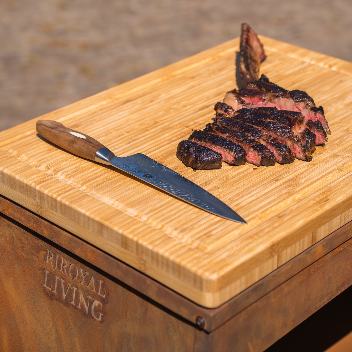 BBQ Plancha Tisch - Tabla Cortar Cortenstahl - Mit Schneidbrett