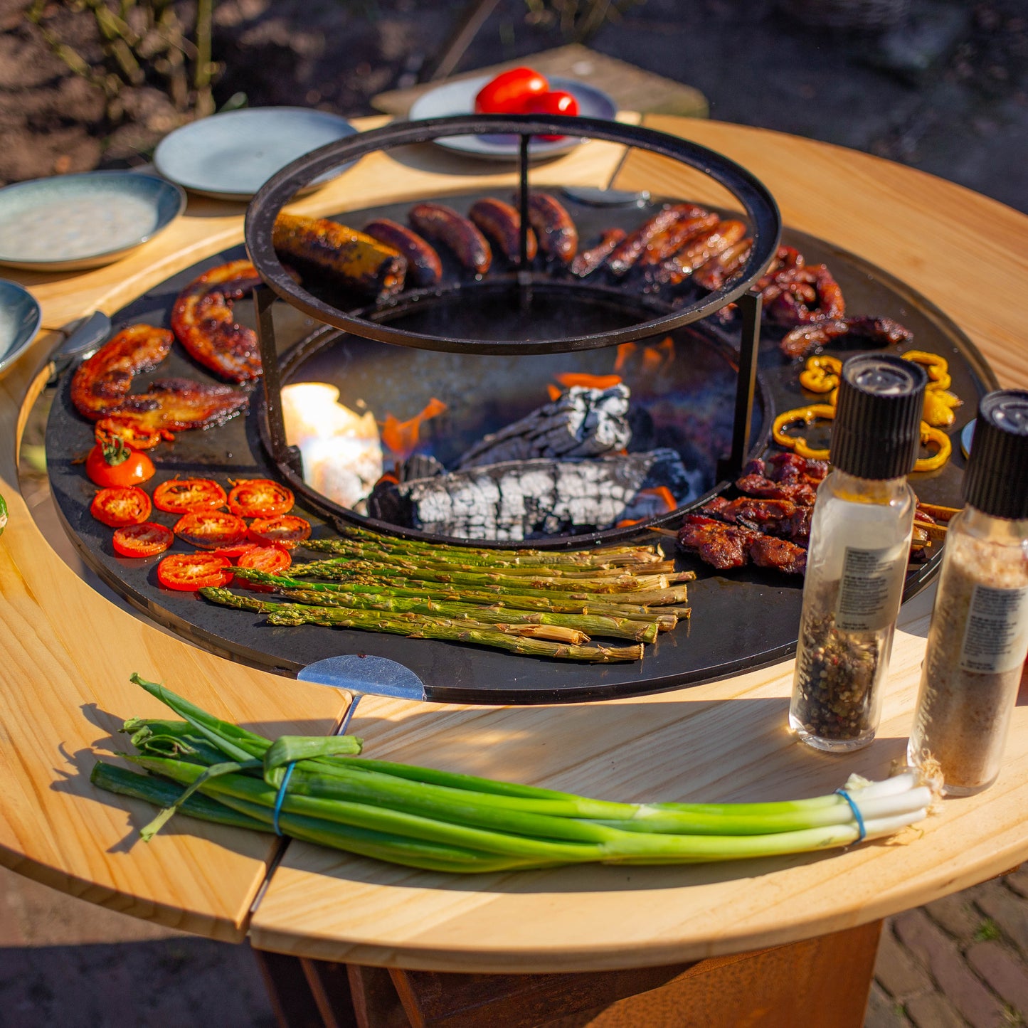 BBQ Plancha Grill Maestro Ø70cm Cortenstahl – Mit Holzumrandung Plancha Mesa