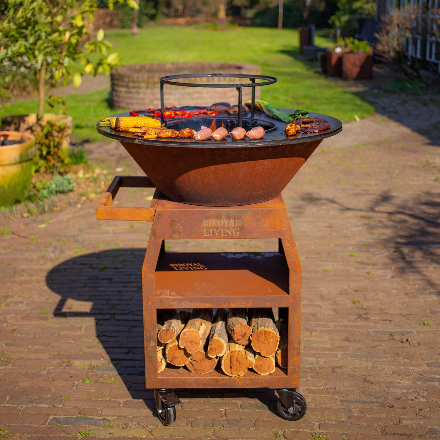 BBQ Plancha Grill Maestro XXL Ø80cm Cortenstahl – Mit Schürhaken und Holzaufbewahrung