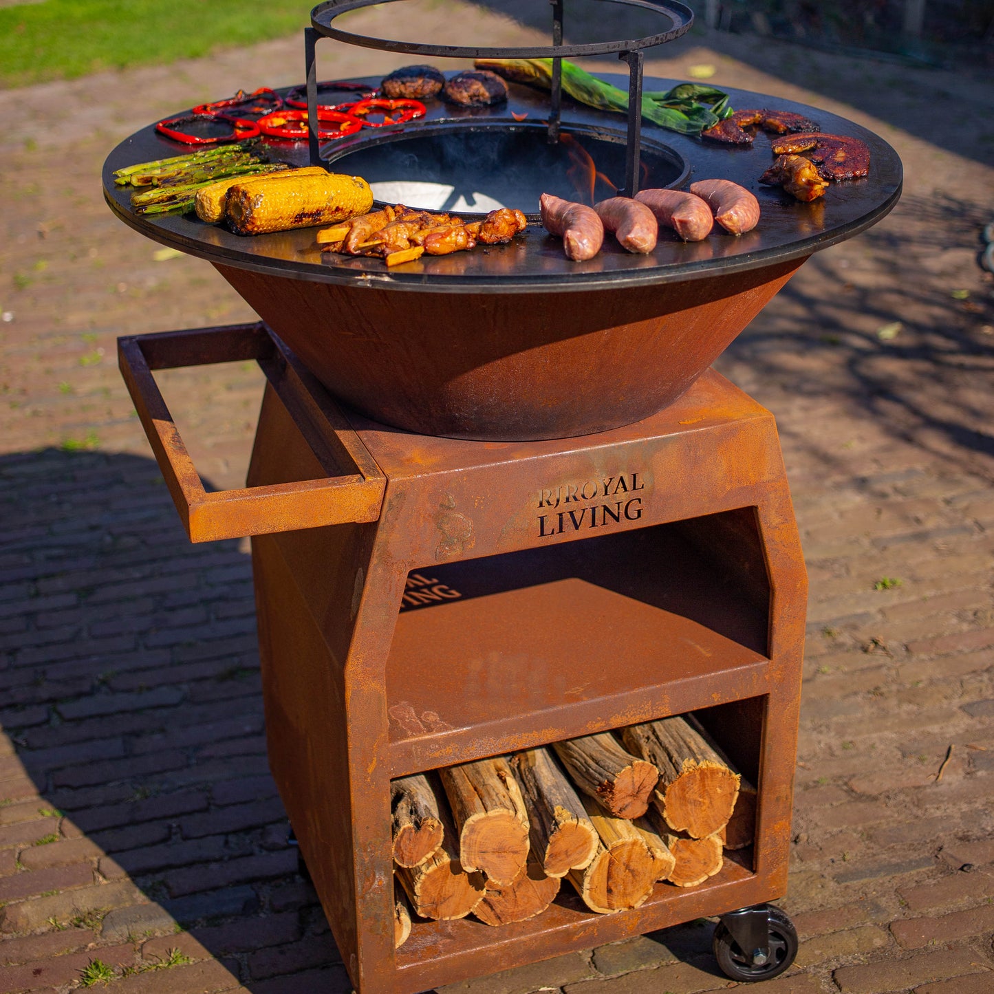 BBQ Plancha Grill Maestro XXL Ø80cm Cortenstahl – Mit Schürhaken und Holzaufbewahrung