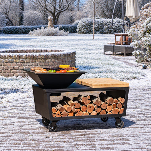 BBQ Plancha Grill Compañía - mit Abdeckung und Holzspeicher 60Ø - Inkl. Schneidebrett — Wintermotiv